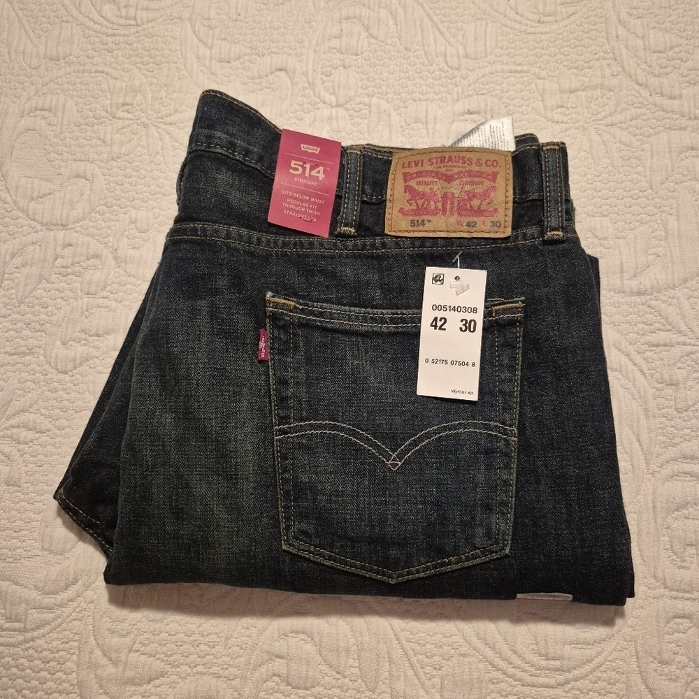 Levi's men's jeans 42 x 30 514 regular fit, straight leg dark wash NWT